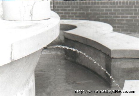 blwhphoto03_fountain.jpg